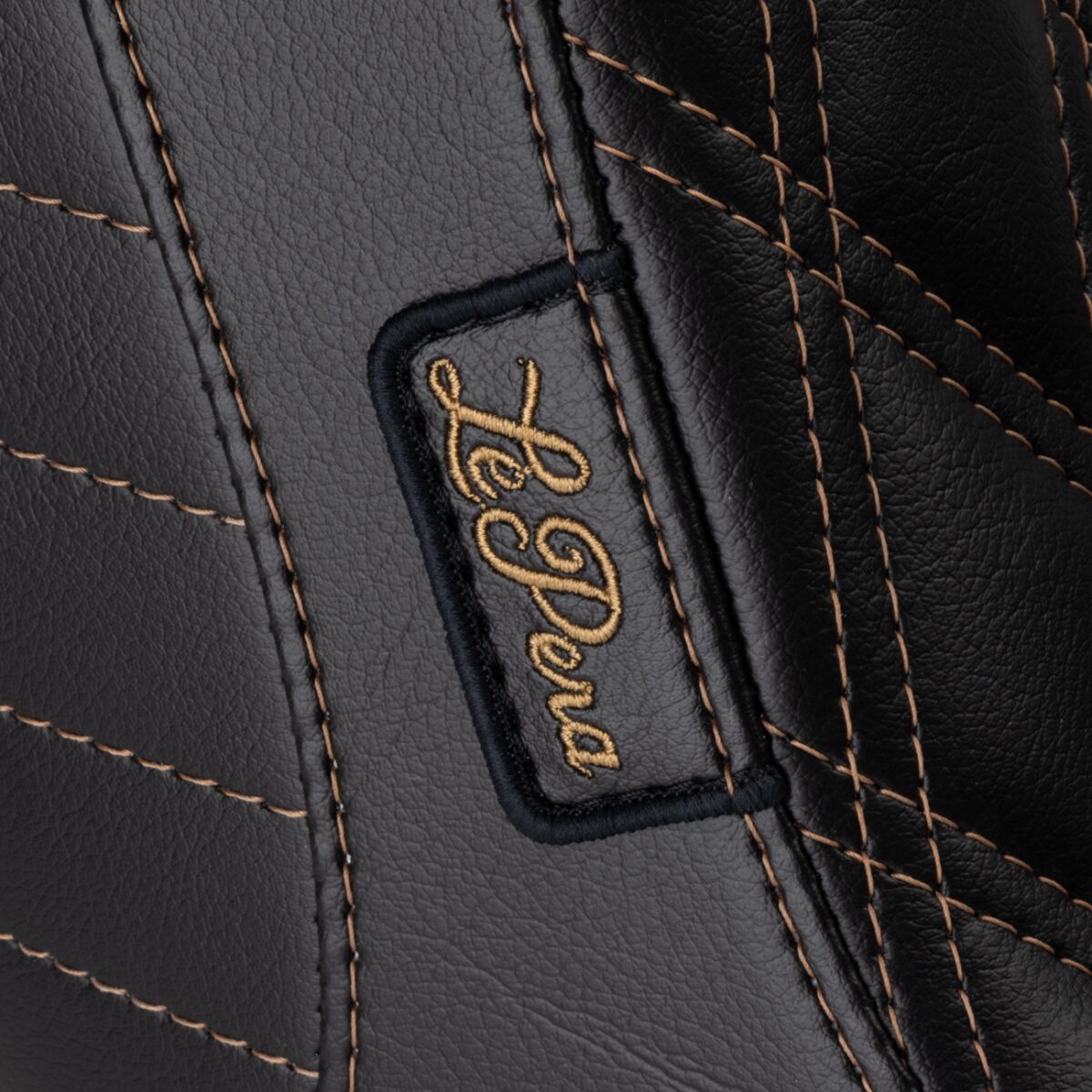 LE PERA Selle Tailwhip Up Front