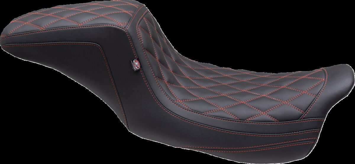 MUSTANG Selle Squareback à coutures doubles en losanges