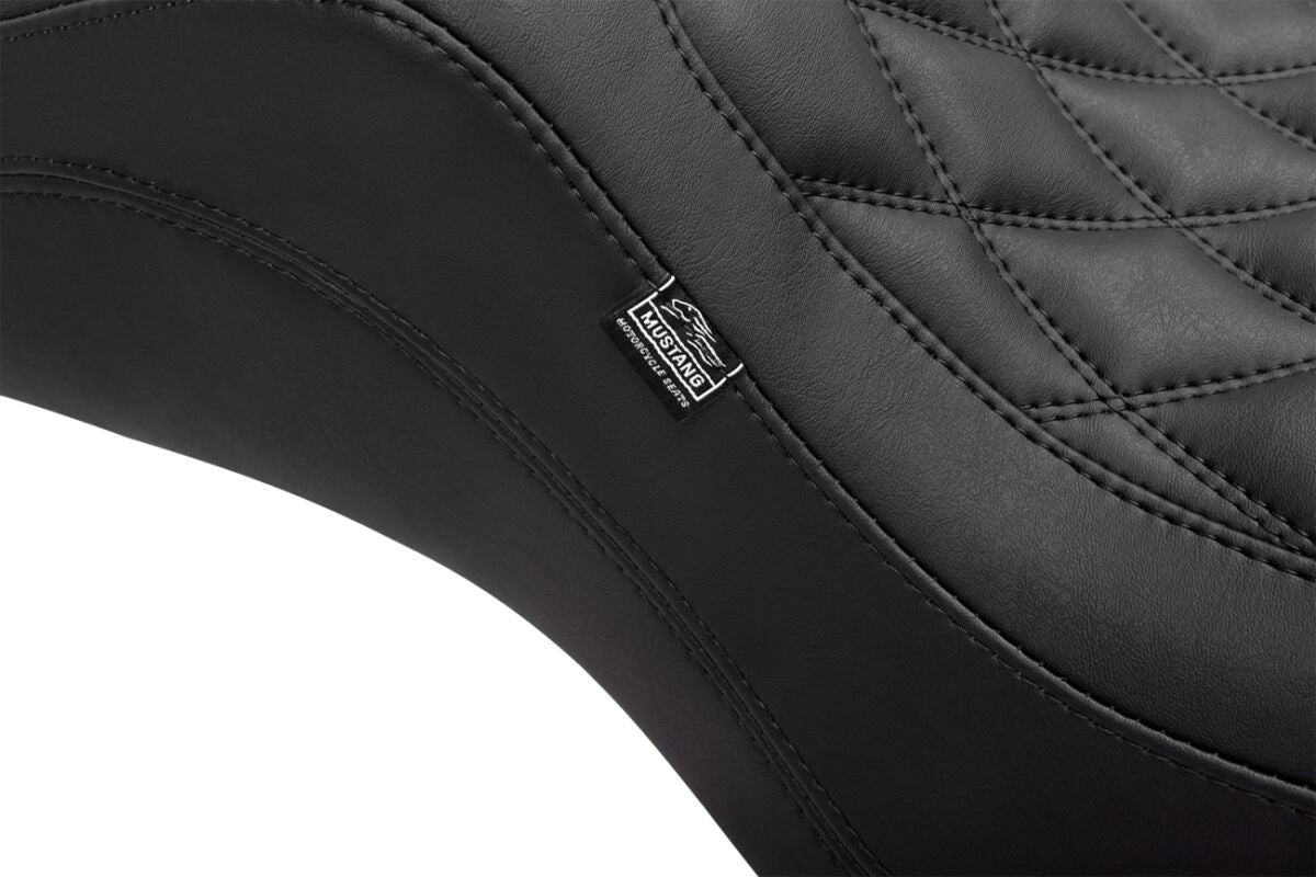MUSTANG Selle Squareback à coutures doubles en losanges