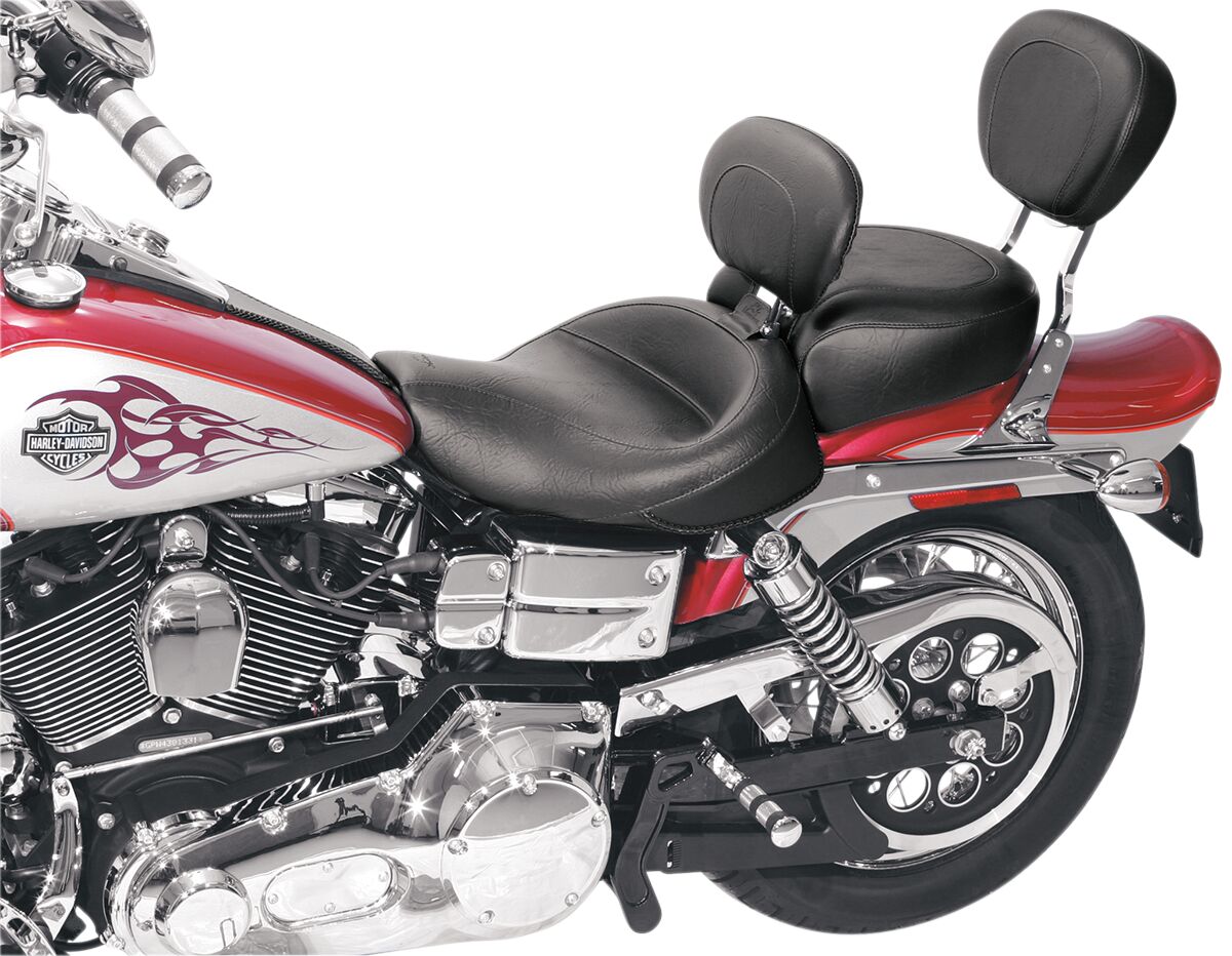 MUSTANG Selle solo large avec dossier amovible