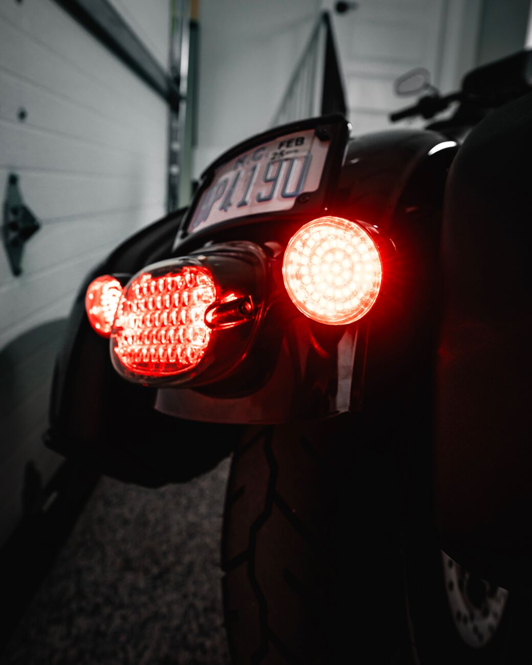 CUSTOM DYNAMICS Low Profile Feu(x) arrière à LED