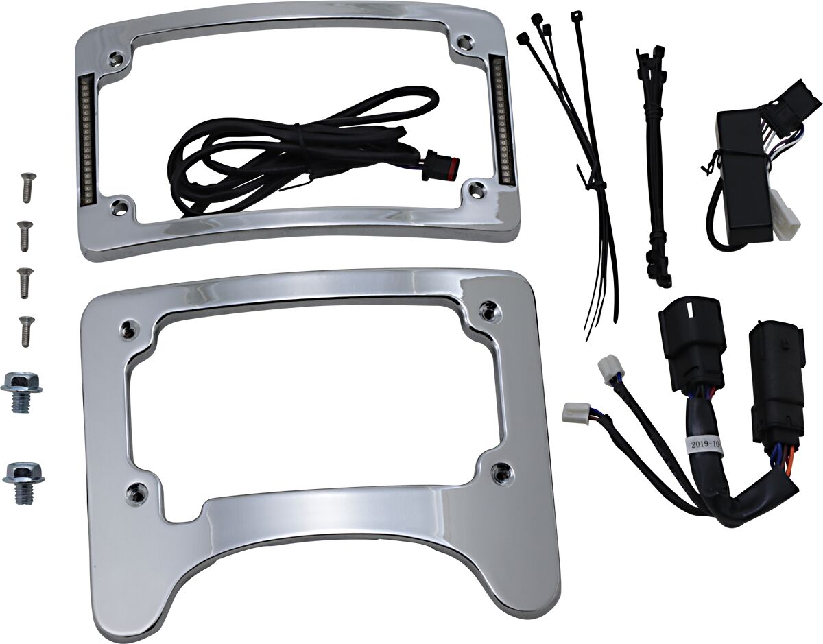 CUSTOM DYNAMICS Clignotant(s) Eliminator with Tri Radius Illuminated Plate Cadre