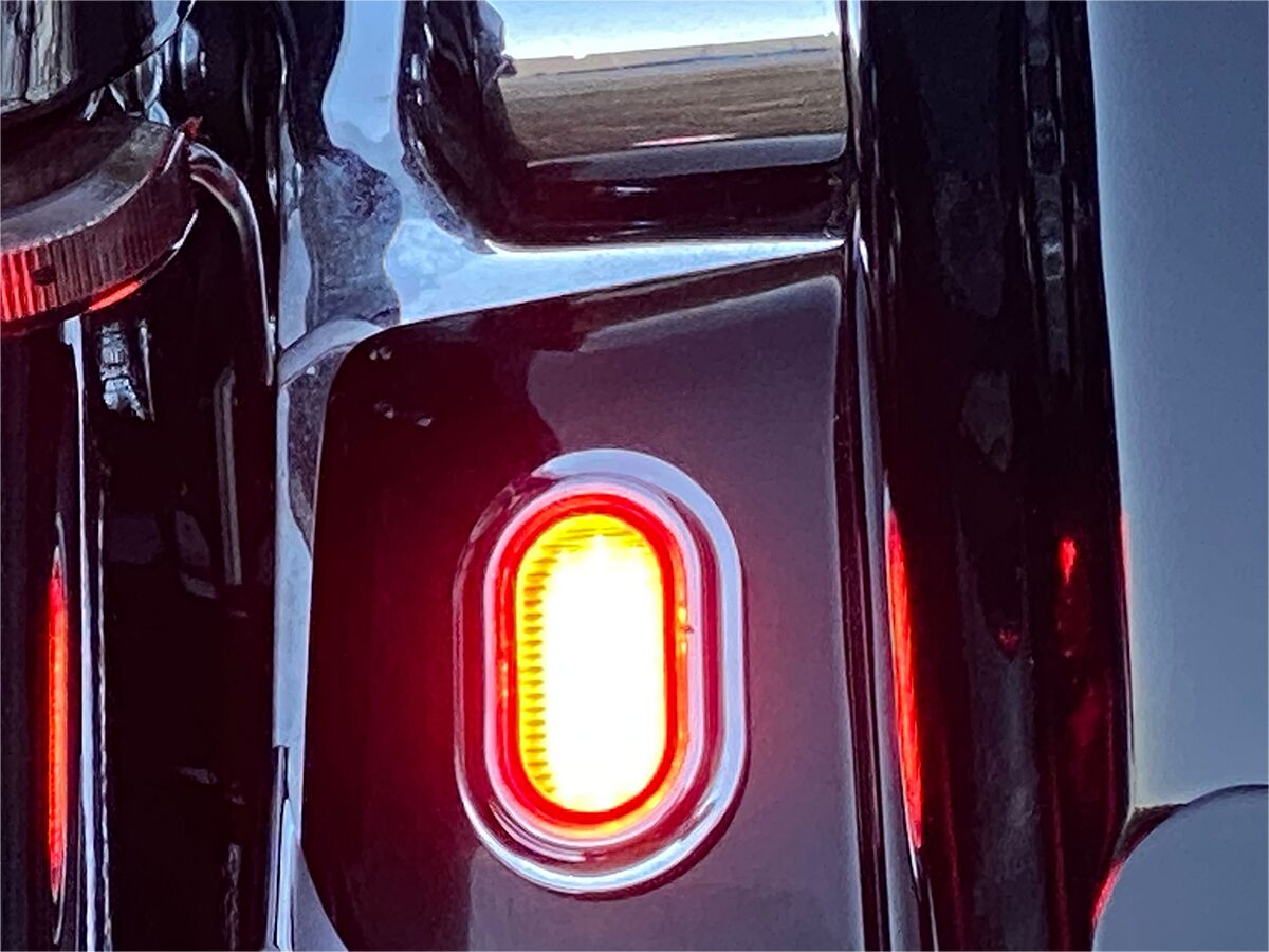 CUSTOM DYNAMICS PLUGZ™ Antenna Grommet Lights