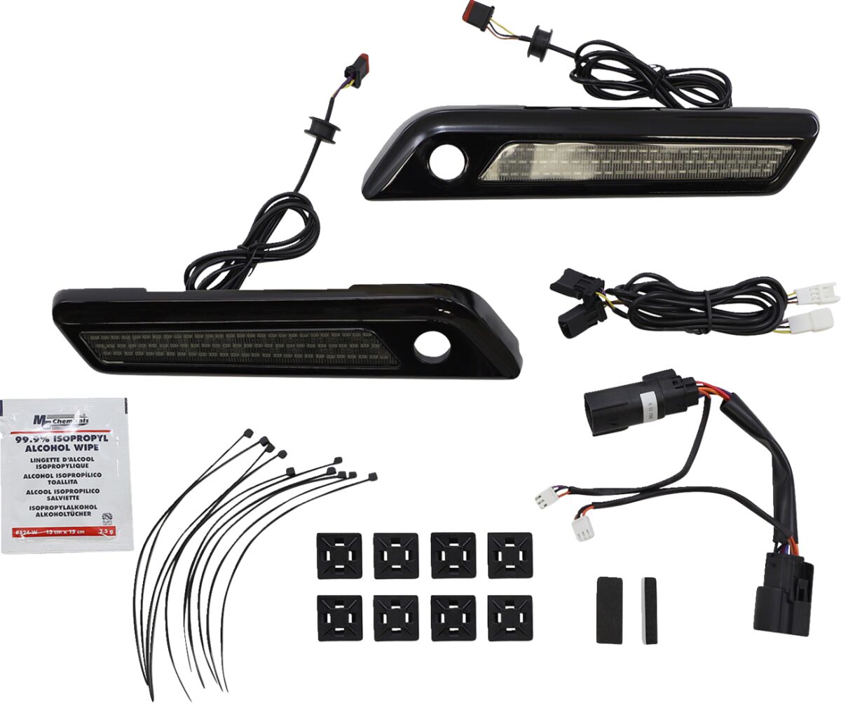 CUSTOM DYNAMICS Saddlebag LED Latch Light