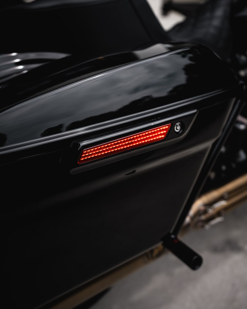 CUSTOM DYNAMICS Saddlebag LED Latch Light
