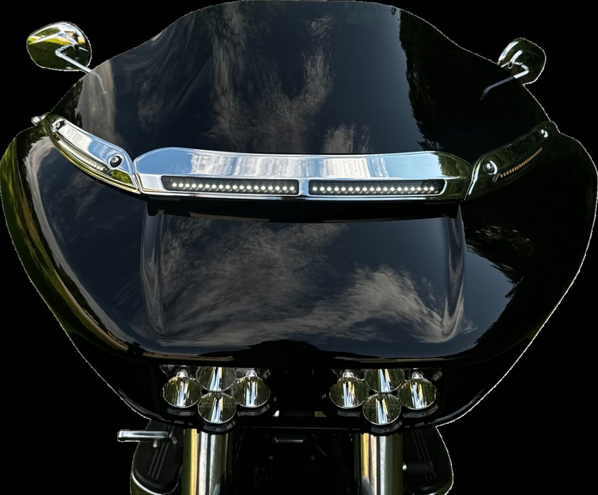 CUSTOM DYNAMICS Windshield Trim