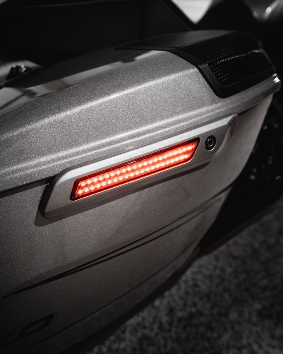 CUSTOM DYNAMICS Dual Color LED Saddlebag Latch Lightz™