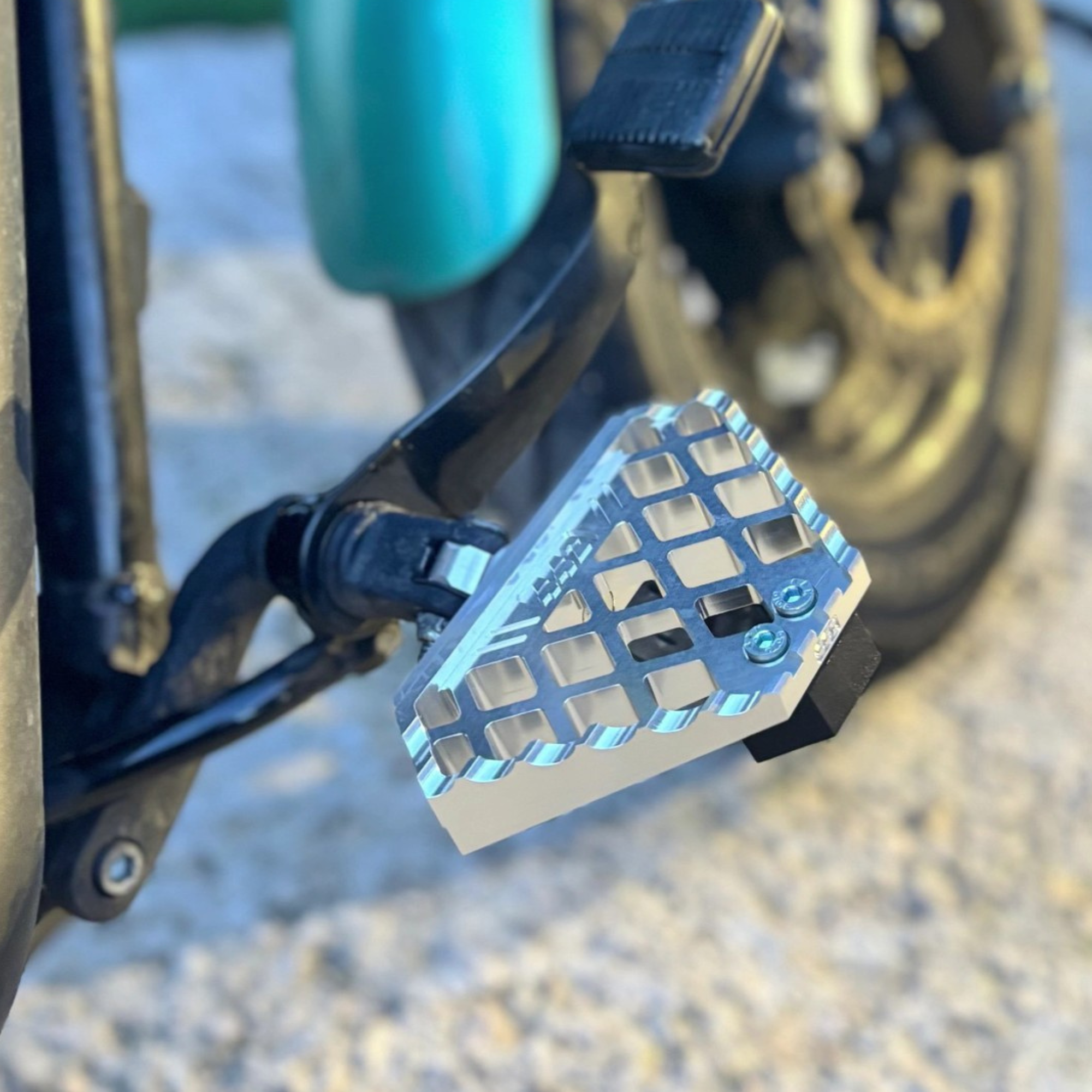 442 PARTS - Mini Floorboard ALU avec sliders - Softail / Sportster XL / Dyna / FXR