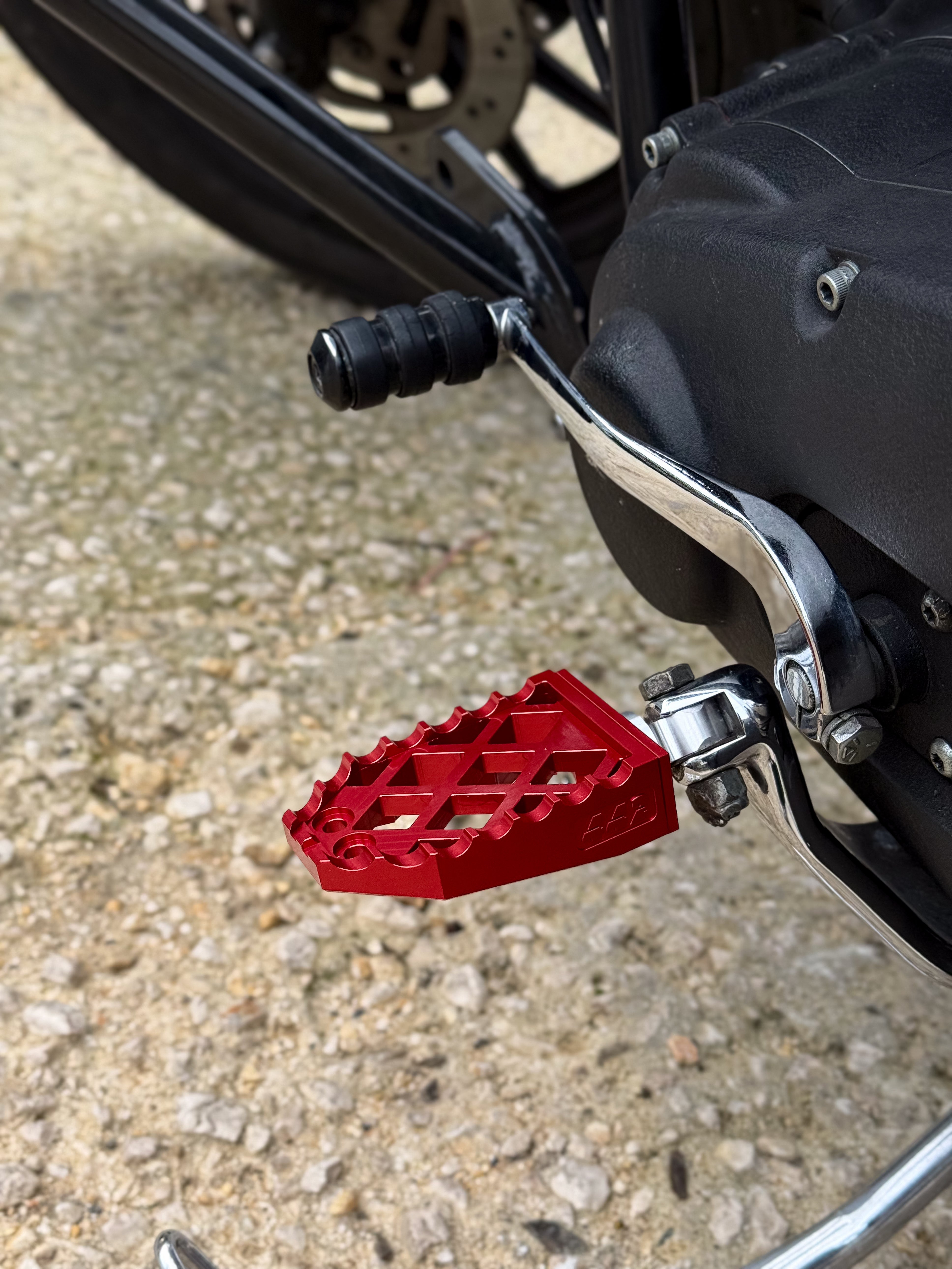 442 PARTS - RED footpegs with sliders - All Harley-Davidson