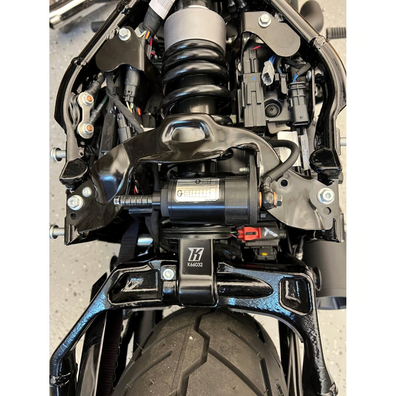 KODLIN - Kit de rehaussement d'amortisseur - Softail 18+