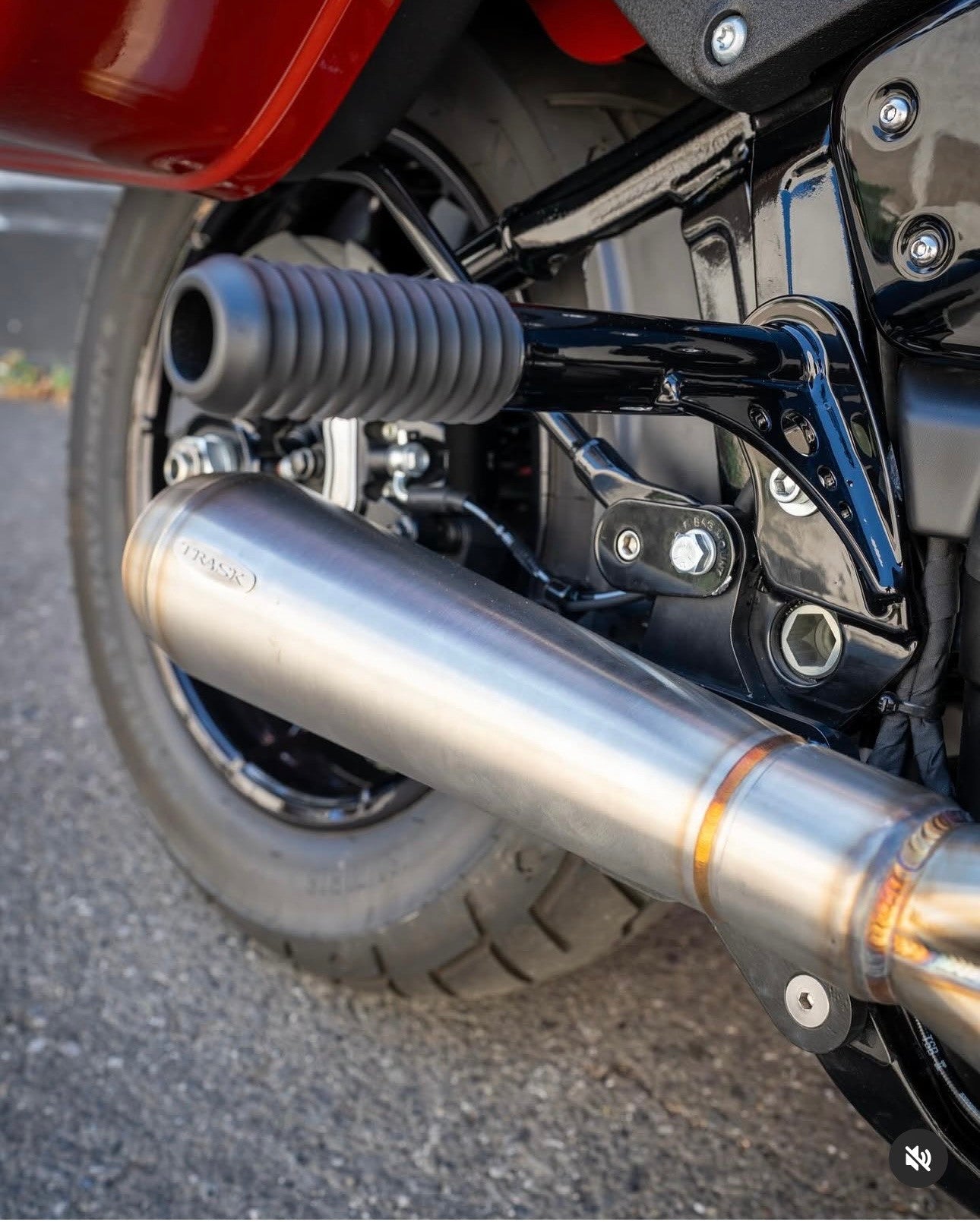 BUNG KING - Crash bar arrière - Softail 18+