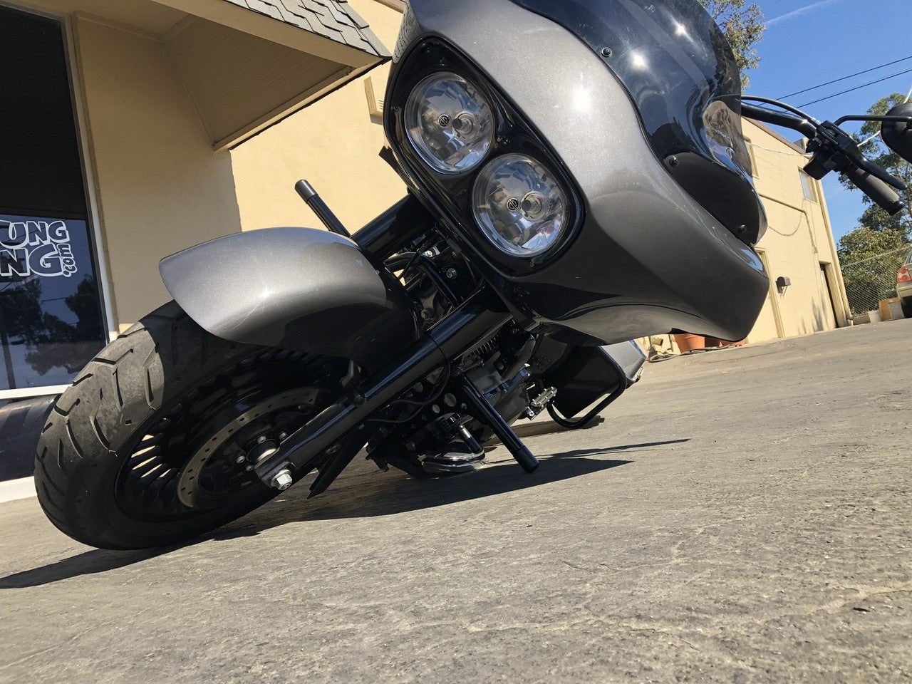 BUNG KING - Highway Peg Crash Bar - Touring