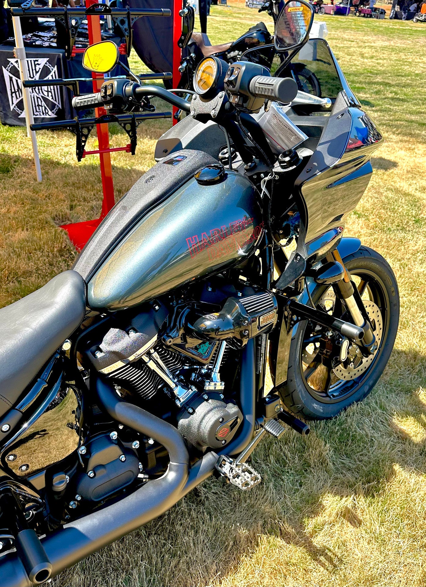 BUNG KING - Crash bar SOFTAIL M8 18-25 - Commandes avancées et médiane