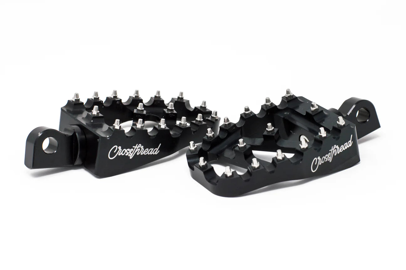 CROSS THREAD PEGS - Repose-pieds anodisé - Toutes Harley-Davidson - 10 couleurs