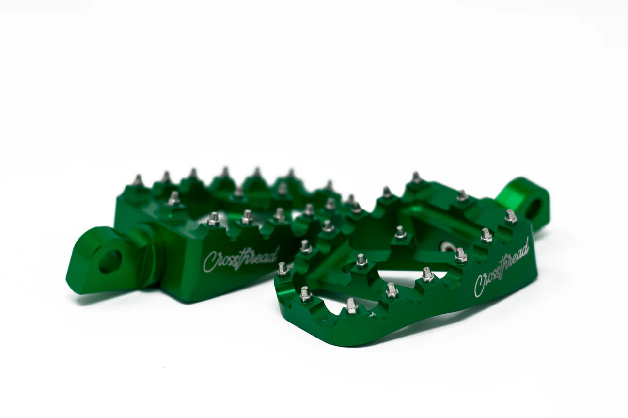 CROSS THREAD PEGS - Repose-pieds anodisé - Toutes Harley-Davidson - 10 couleurs