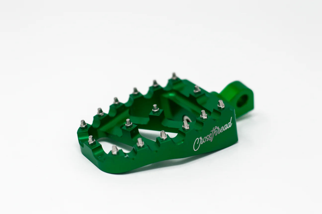 CROSS THREAD PEGS - Repose-pieds anodisé - Toutes Harley-Davidson - 10 couleurs
