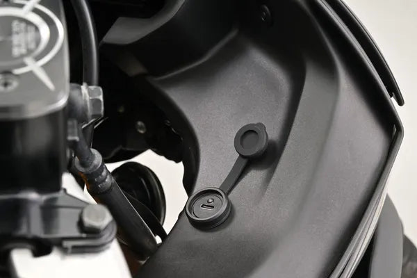 DAYTONA - Prise usb-c moto