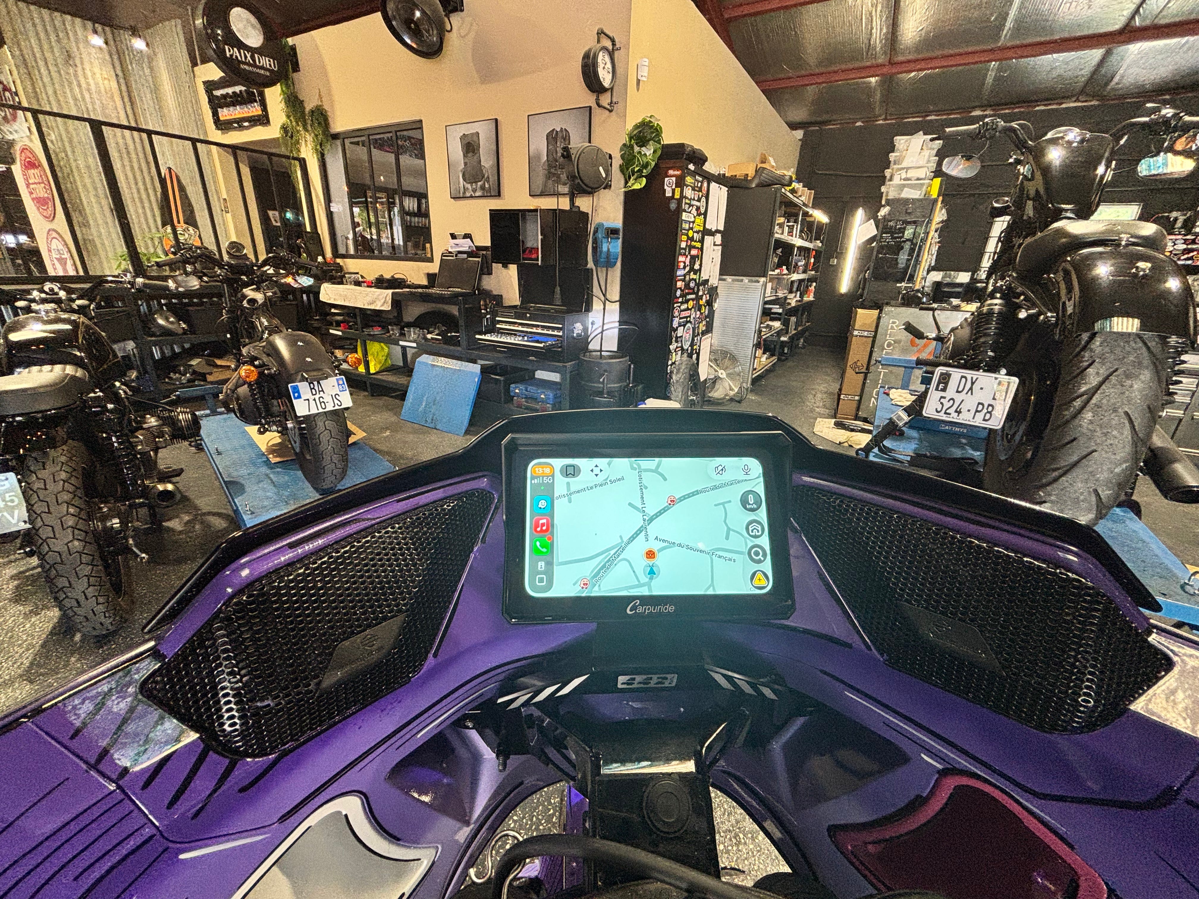 442 PARTS - Support d'écran CarPlay & Android Auto pour Low Rider ST (FXLRST)