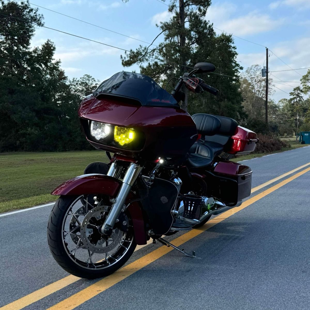 HOGWORKZ - Phare road glide 15-25 - SABERTOOTH
