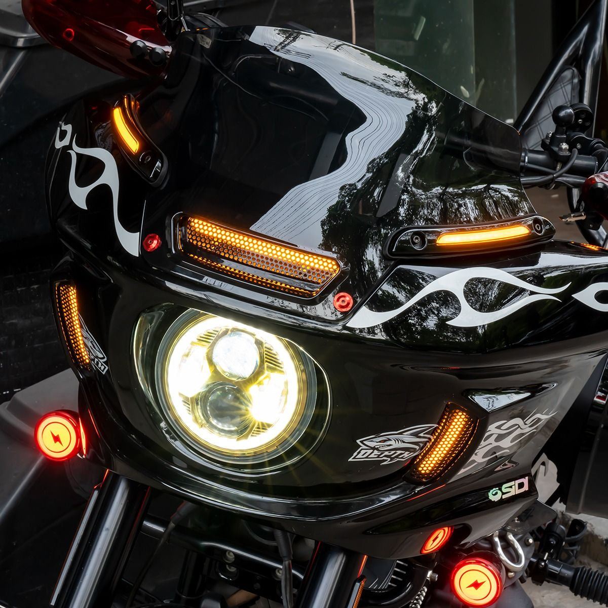 HOGWORKZ - Grille de fairing led avec clignotant intégré - Low rider st 22-26